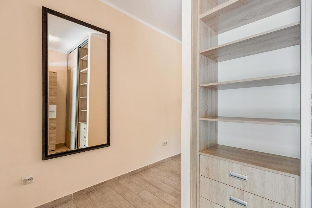 Muo Sea Front Apartments Kotor Buitenkant foto