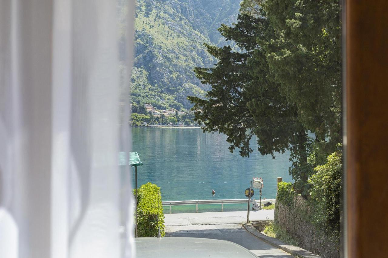 Muo Sea Front Apartments Kotor Buitenkant foto